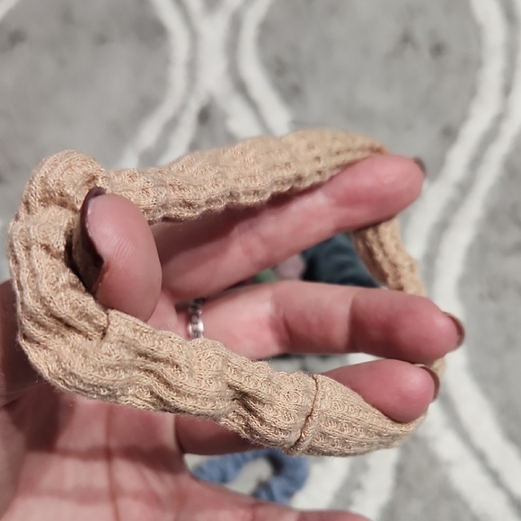 Assorted Color Scrunchie Set - Picture 5 of 5